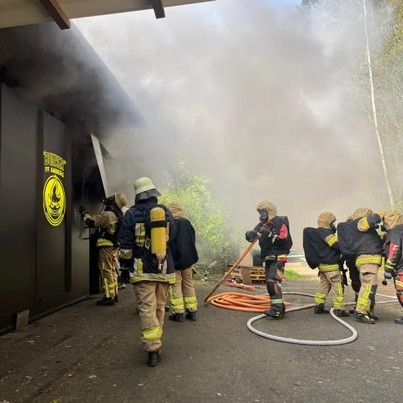Schnelle Überprüfung der Kollegen.jpg